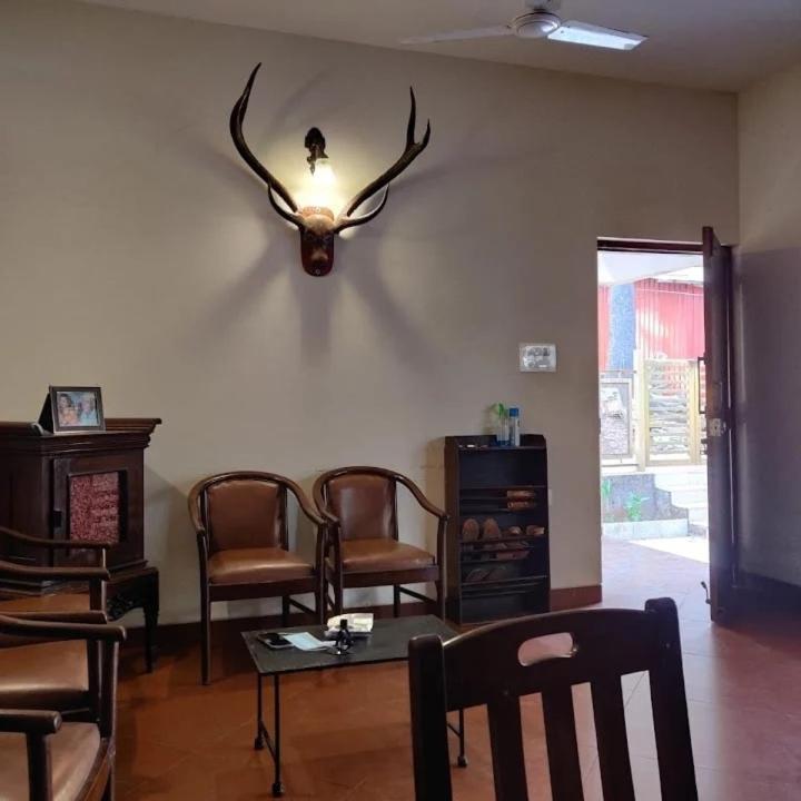 Nivritti Villa Matheran Exterior photo
