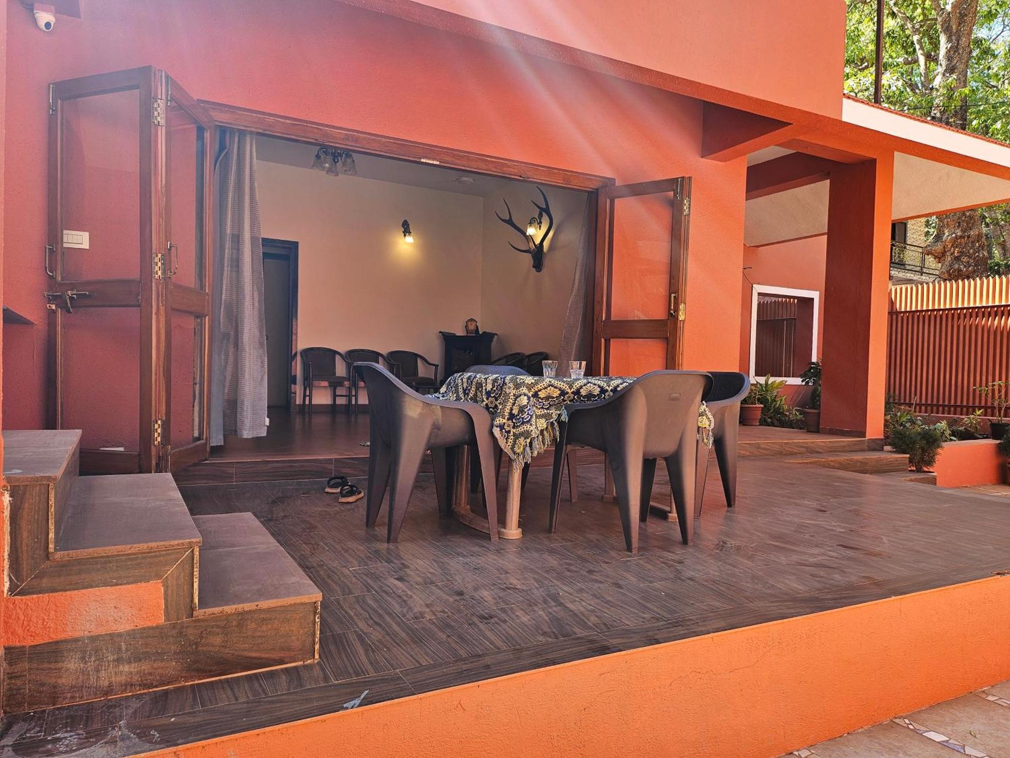 Nivritti Villa Matheran Exterior photo